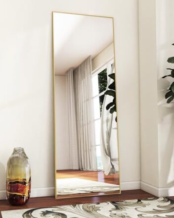 Koonmi 144 × 45 cm minimalistische Rahmen Standspiegel, Solider Ganzkörperspiegel frei stehend, leicht Spiegel in voller Länge Aufhängen an der Wand horizontal oder vertikal für Schlafzimmer, Gold  
